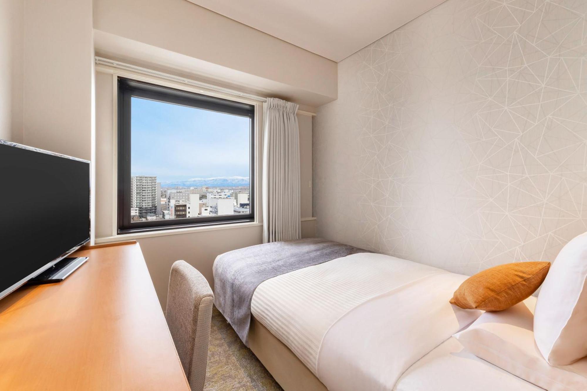 Art Hotel Niigata Station Екстер'єр фото