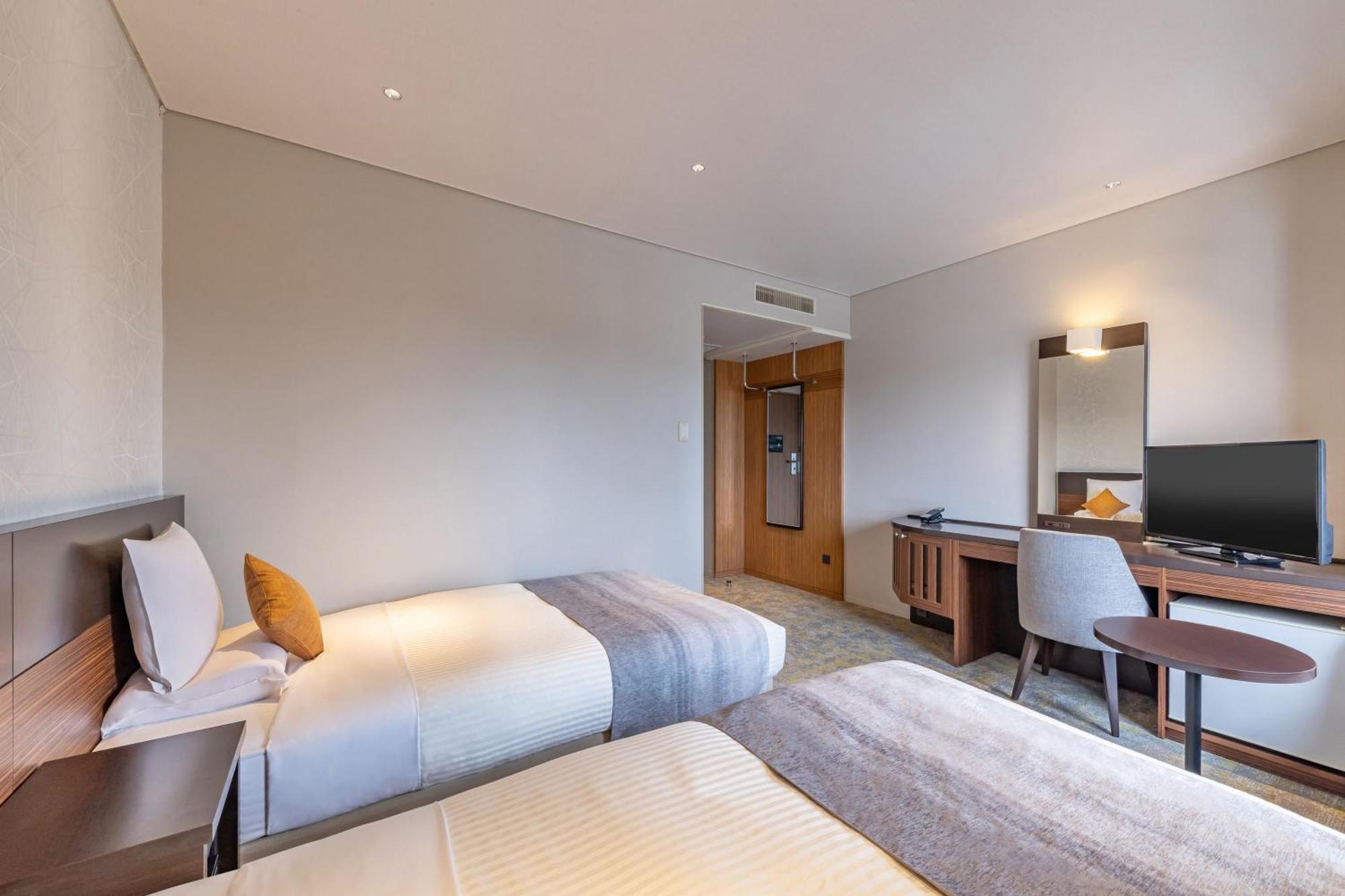 Art Hotel Niigata Station Екстер'єр фото